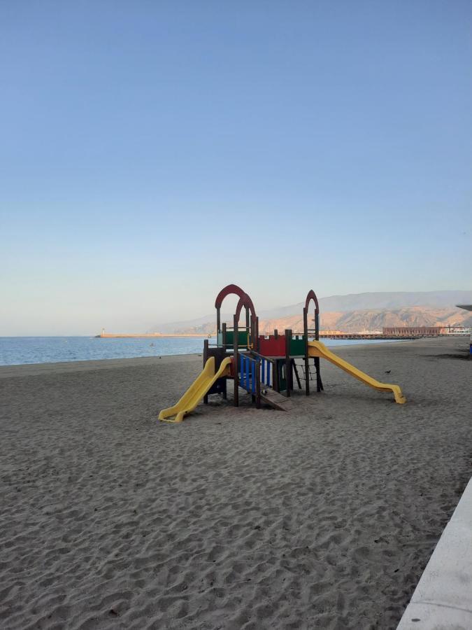 Apartamento Costa De Almeria Capri A 1 Min De La Playa Luaran gambar